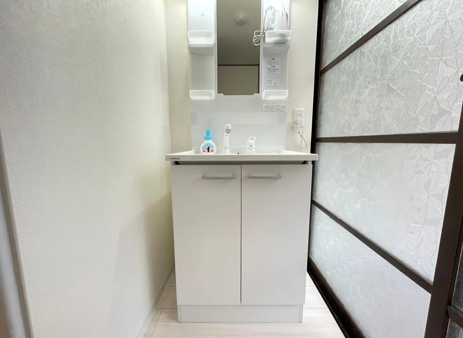 A&C House 新大阪3 Apartment  Osaka